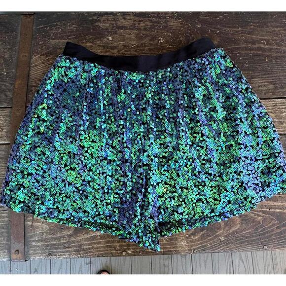 BCBG Generation sequin shorts NWT - Picture 1 of 4
